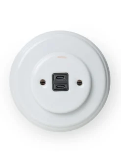 USB-C uttag vitt porslin - Fontini infällt