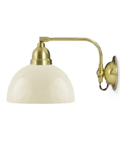 Vägglampa - Gripenberg mässing, benvit halvsfär, brun